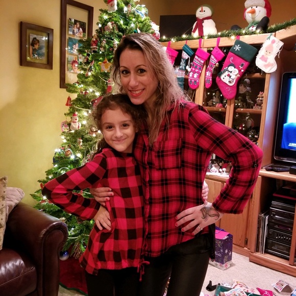 Meet your Posher, Jaime - Picture 2 of 3